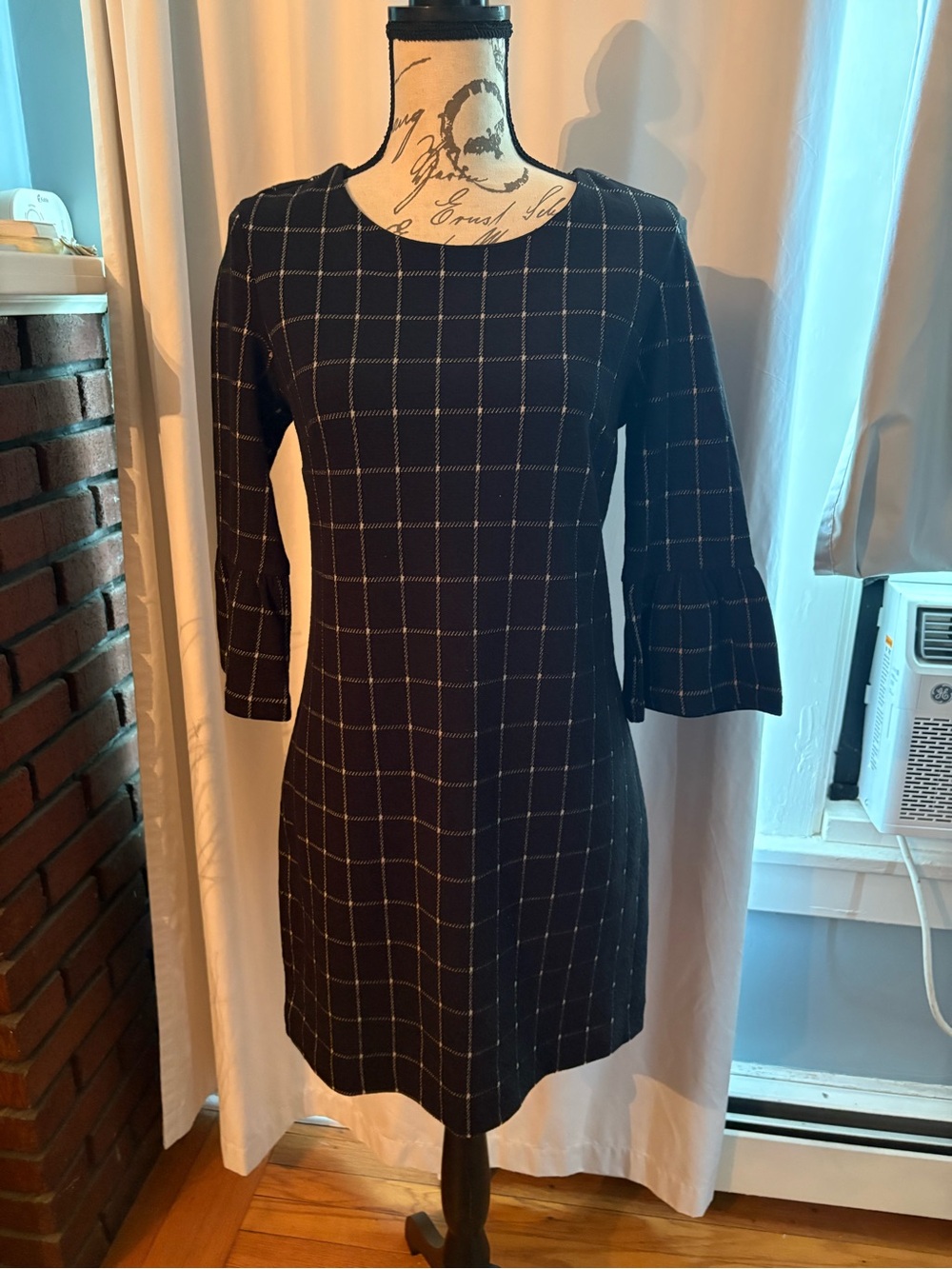 Banana Republic Factory Black Windowpane Long Sleeve Shift Dress
